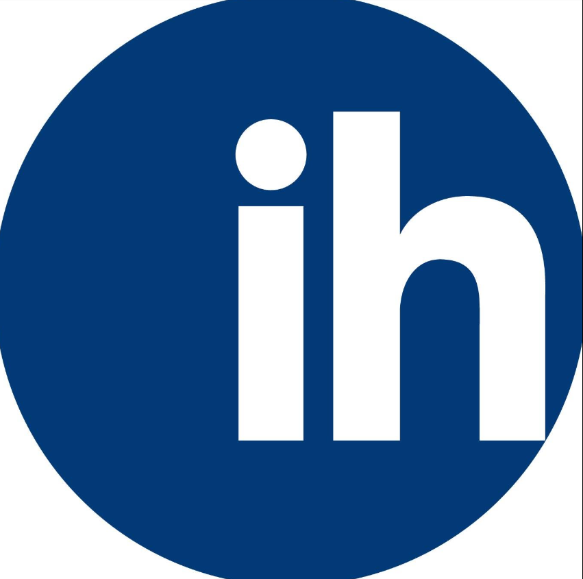International House Malta 로고